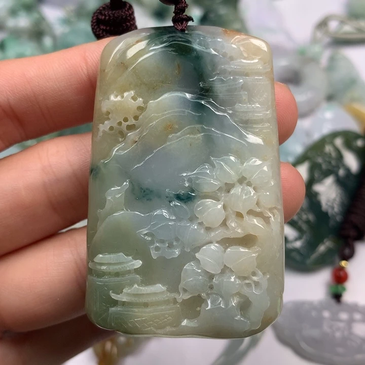 翡翠未镶嵌颈饰翡翠