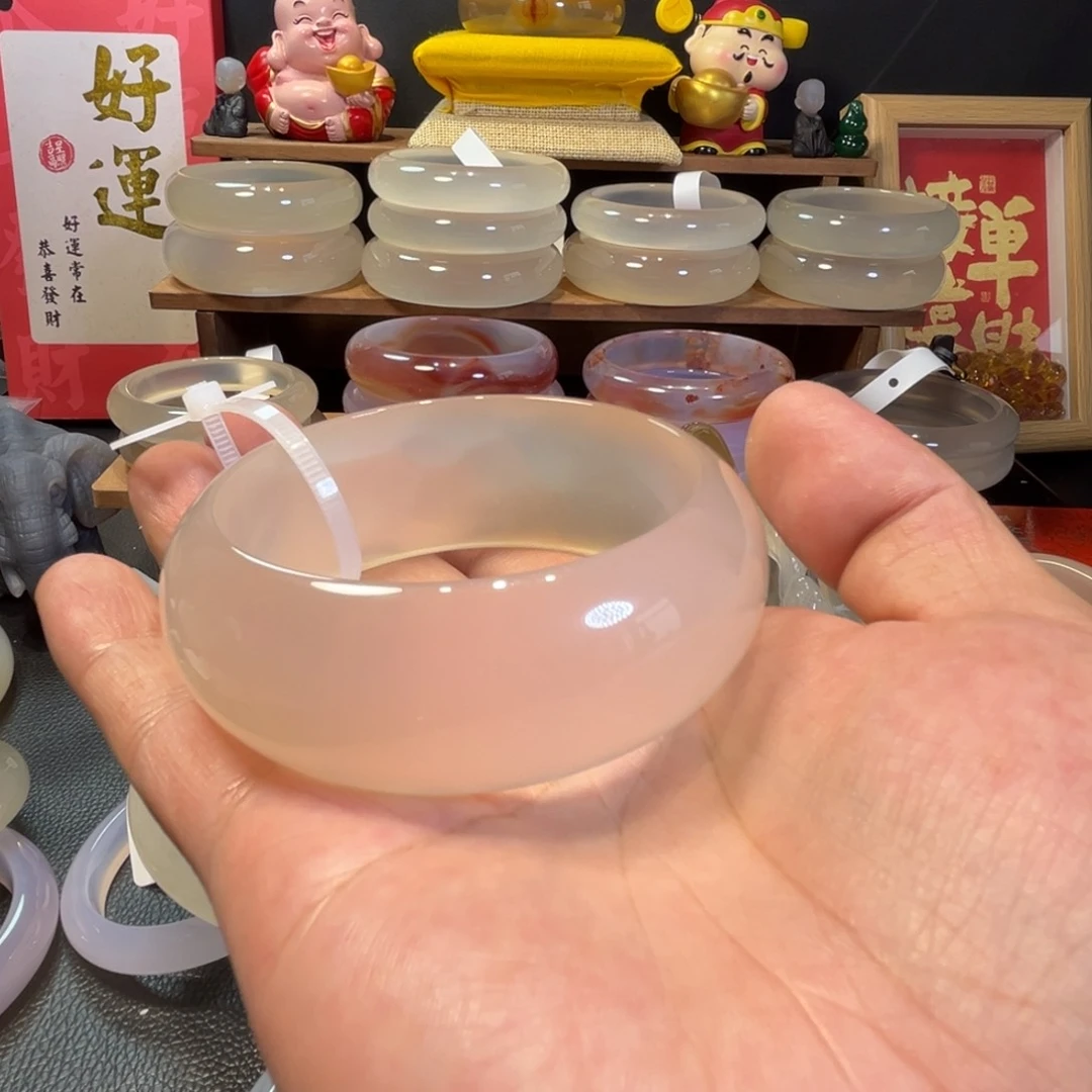 瑾***兮玛瑙/玉髓手镯合金