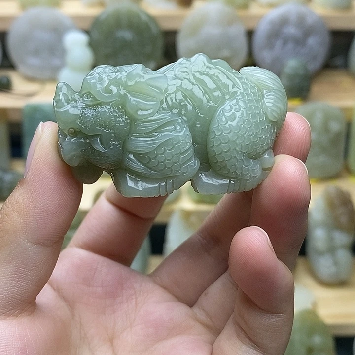 未镶嵌和田玉挂件