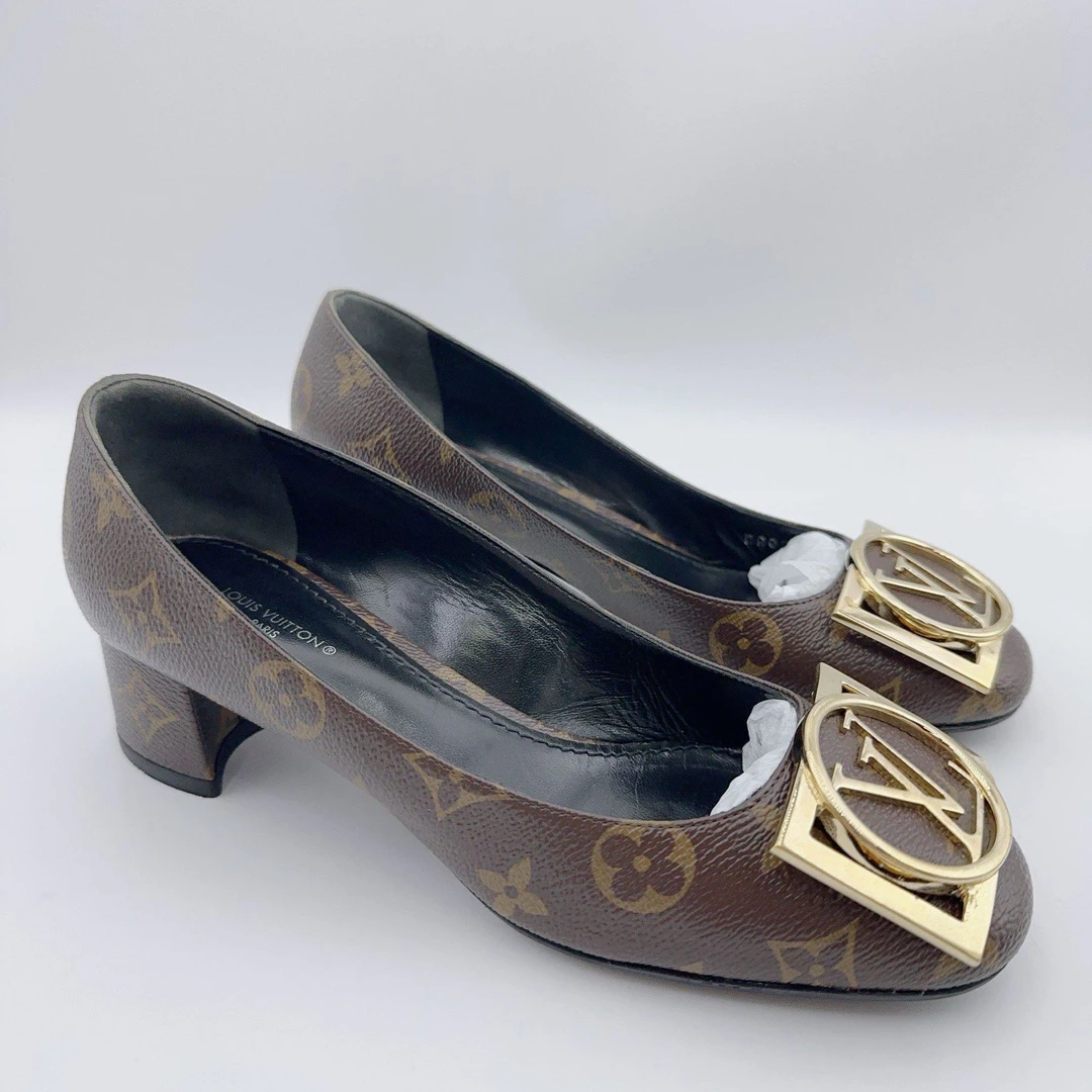 95新 LouisVuitton/路易威登 36.5码/金标小单鞋/01715
