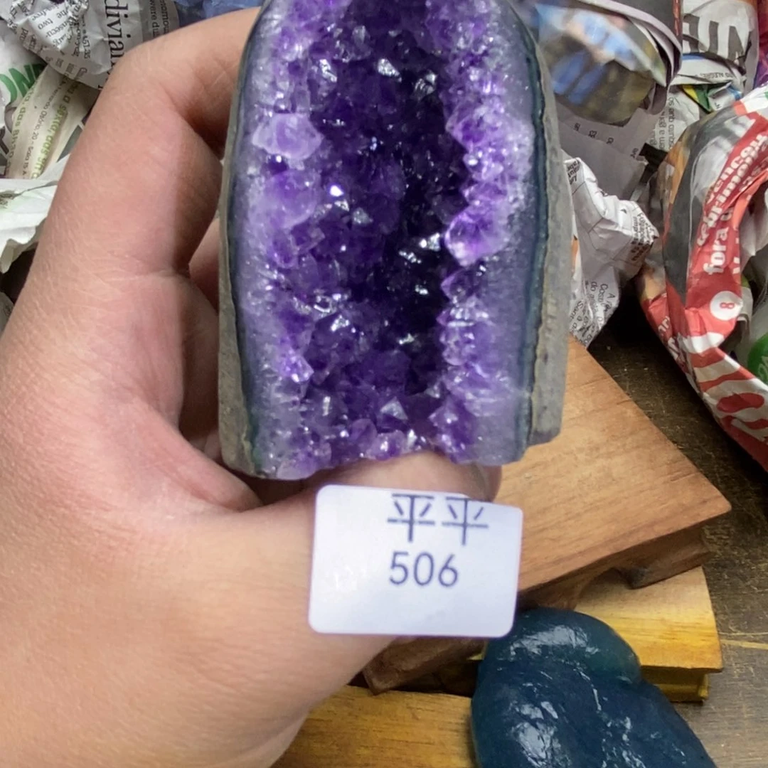 紫晶乌拉圭未镶嵌