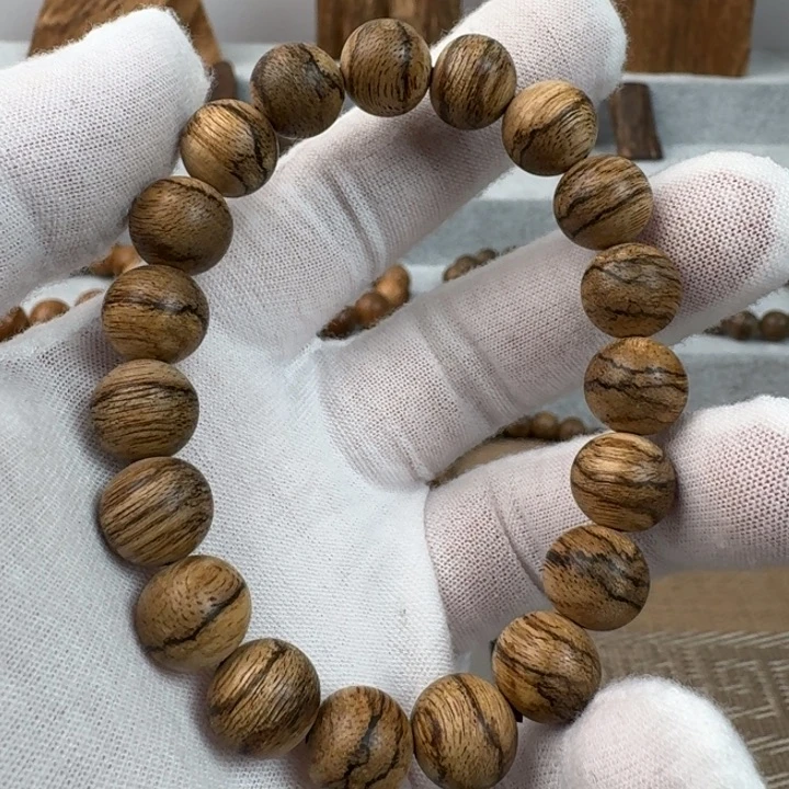 沉香手串达拉干单圈沉香手串1.1规格10.3克