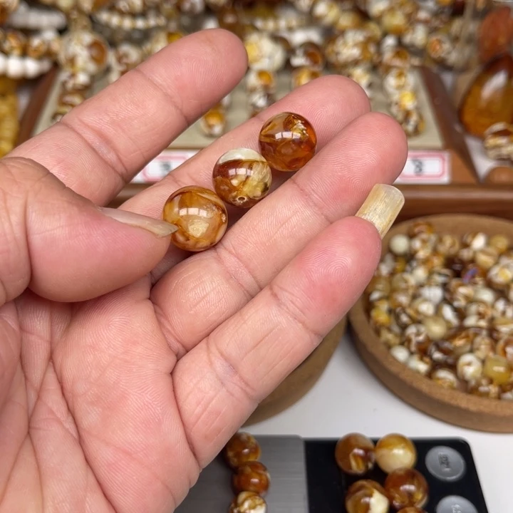 未镶嵌琥珀裸石清*43号