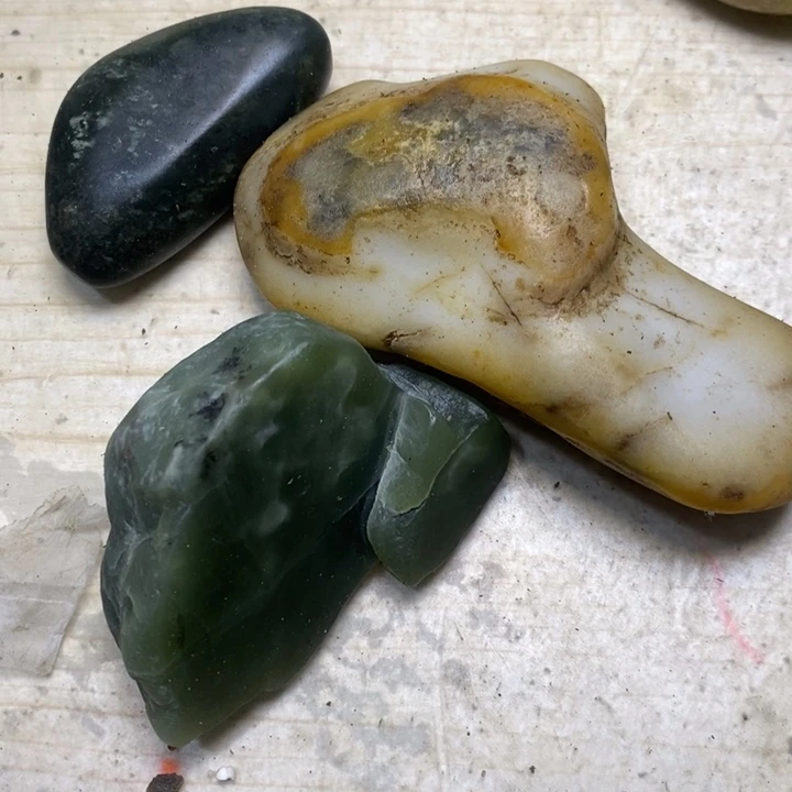 和田玉未镶嵌珠宝奇石10