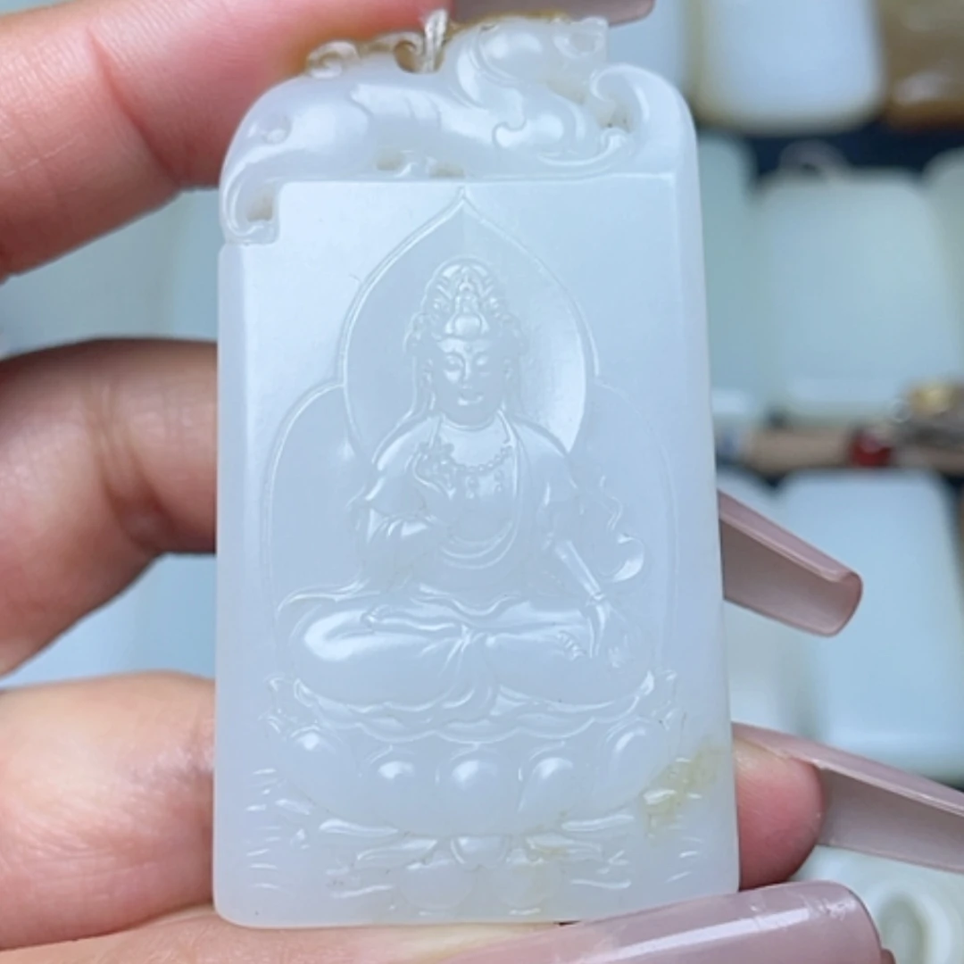 【闪购商品】颈饰未镶嵌和田玉