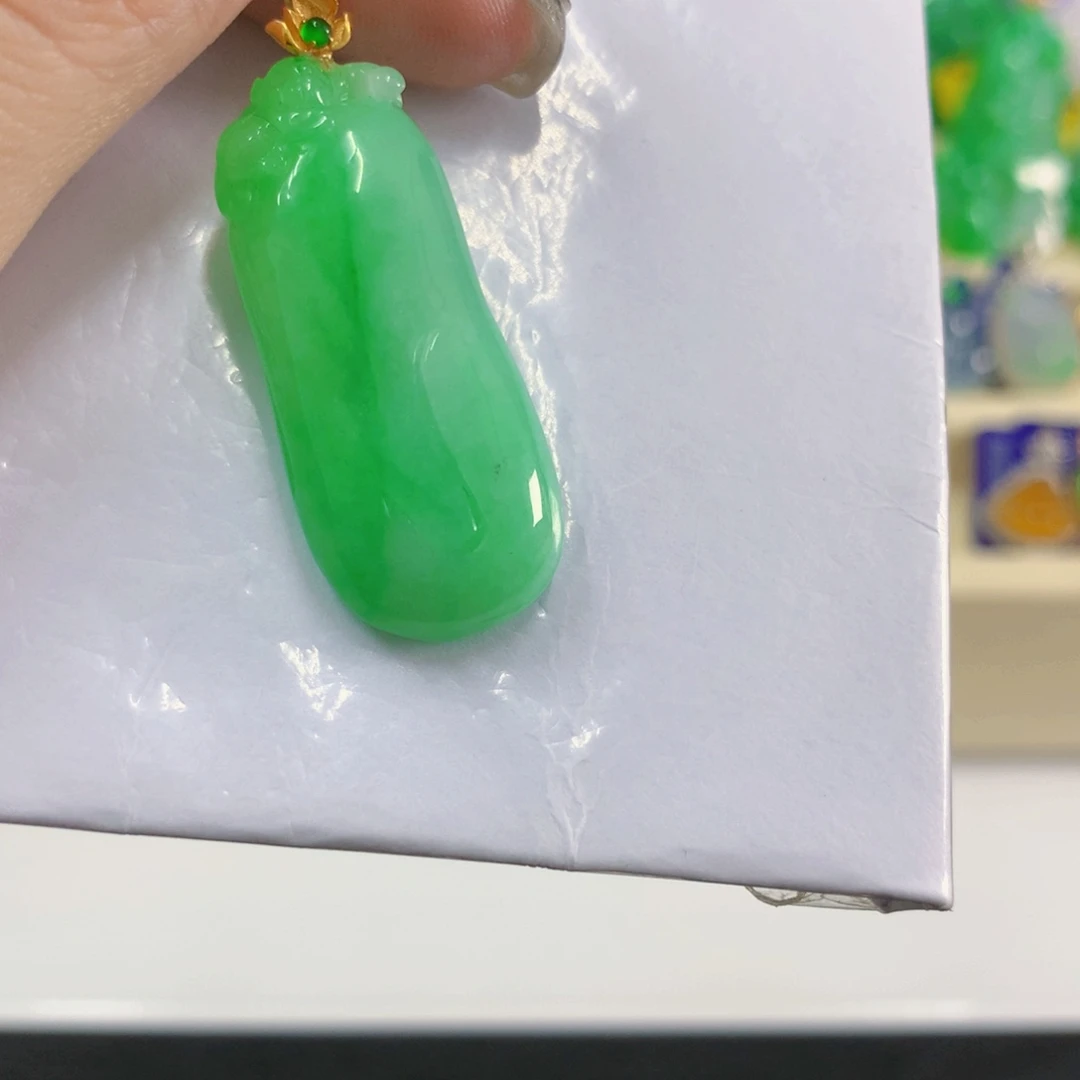 吊坠(不含链)18K金镶嵌翡翠