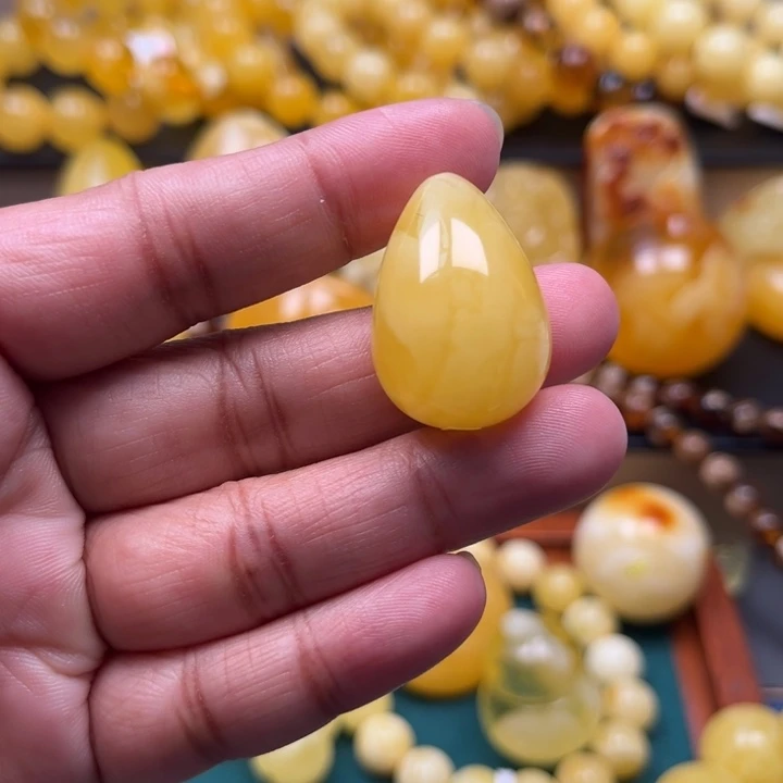 琥珀未镶嵌珠宝奇石M186号妖花