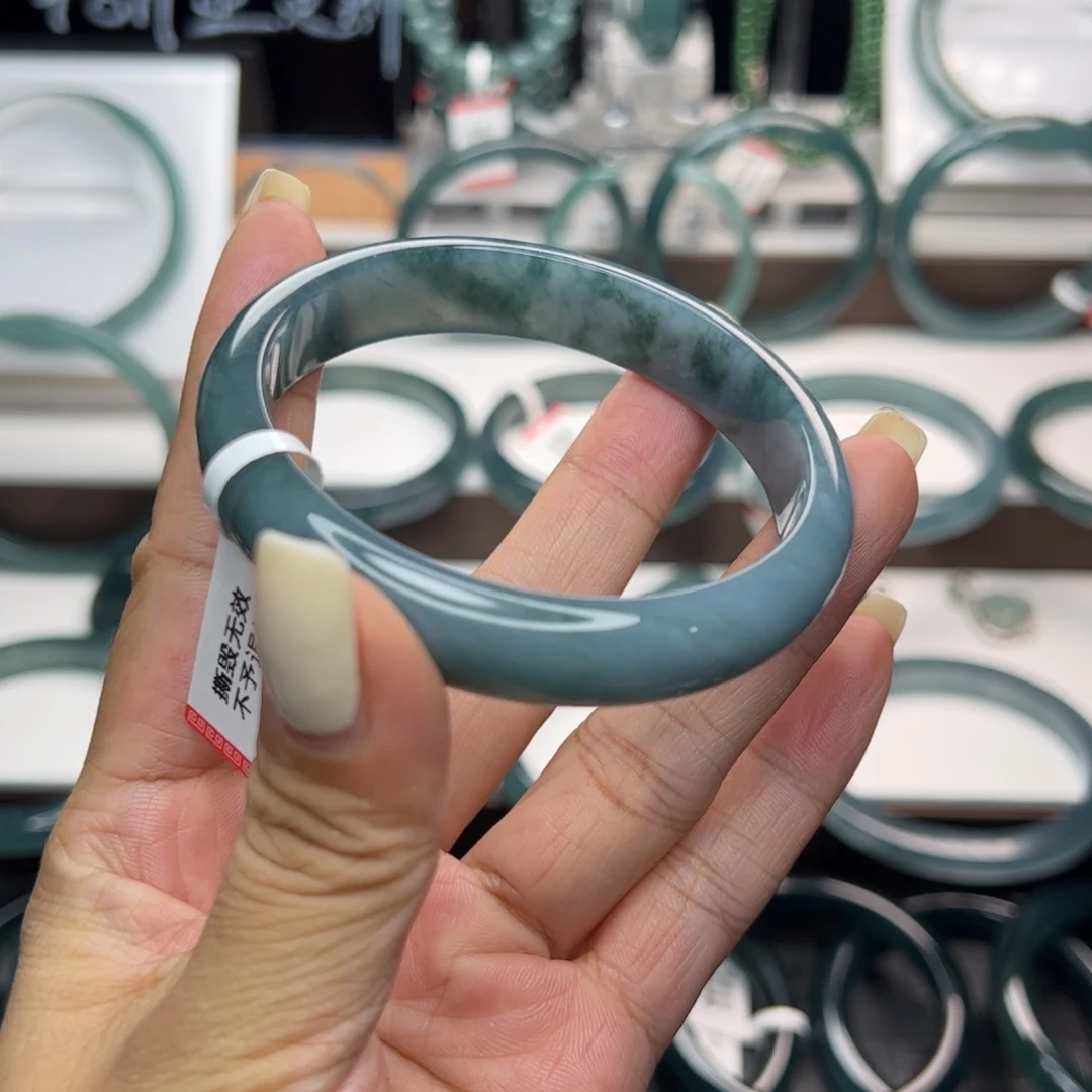 翡翠手镯未镶嵌翡翠（福利款不退不换）