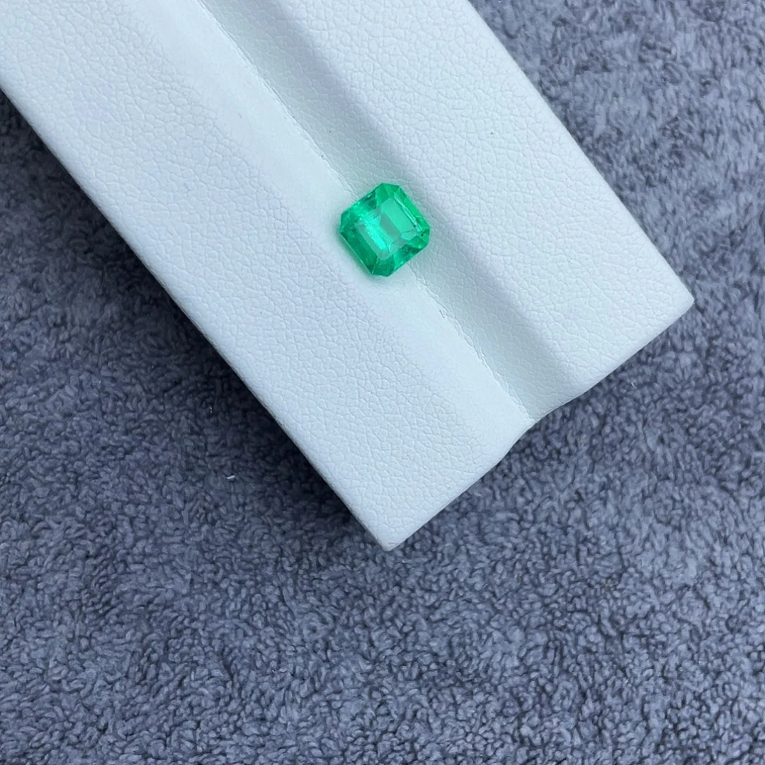 祖母绿裸石1.042Ct