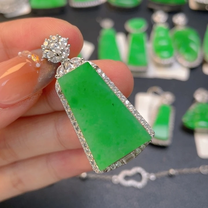 翡翠银S925镶嵌颈饰