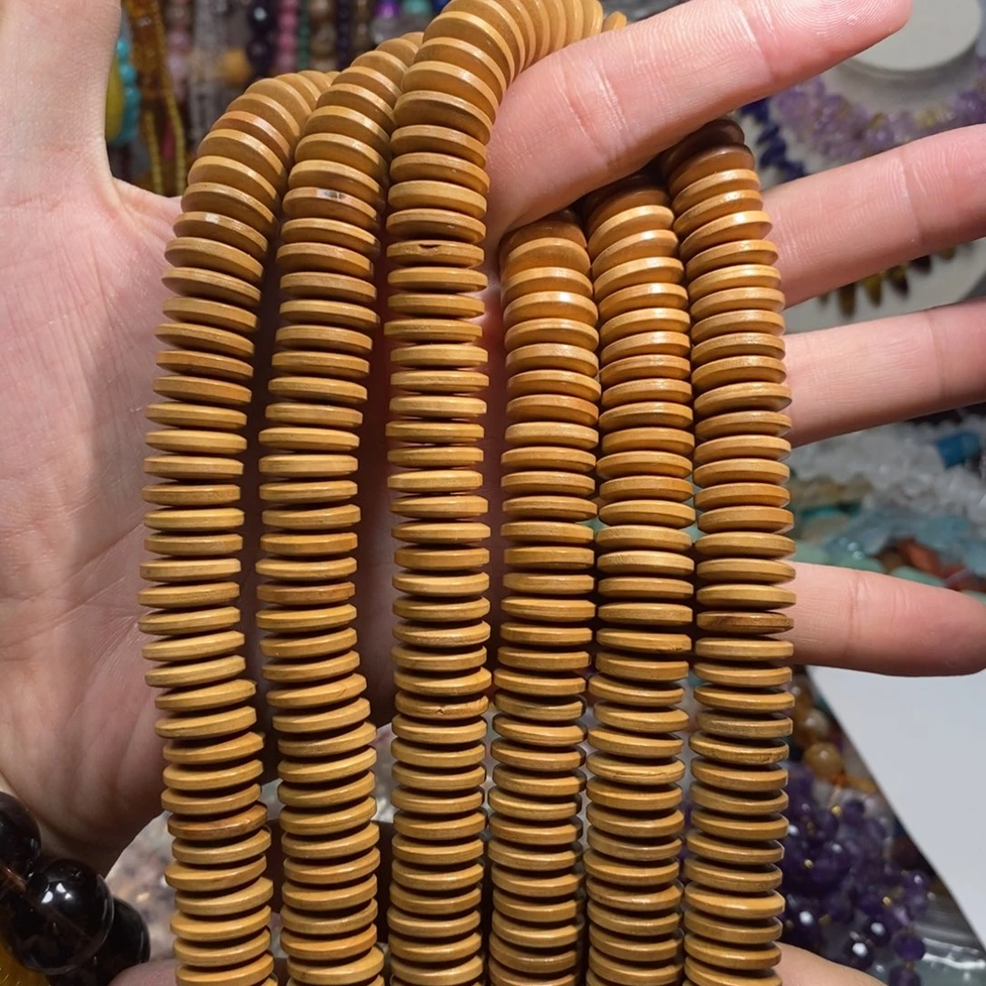 未镶嵌，隔片15mm，石英质玉