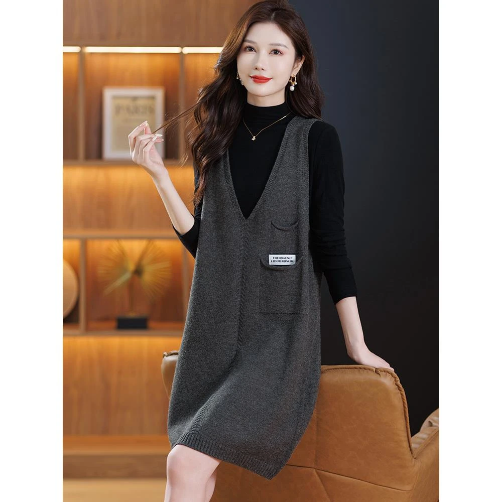 高端中长款马夹裙春秋新款针织背心连衣裙洋气时髦毛衣马甲女显瘦