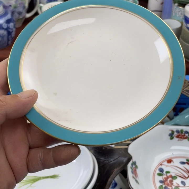 他家瓷器真美…开播了