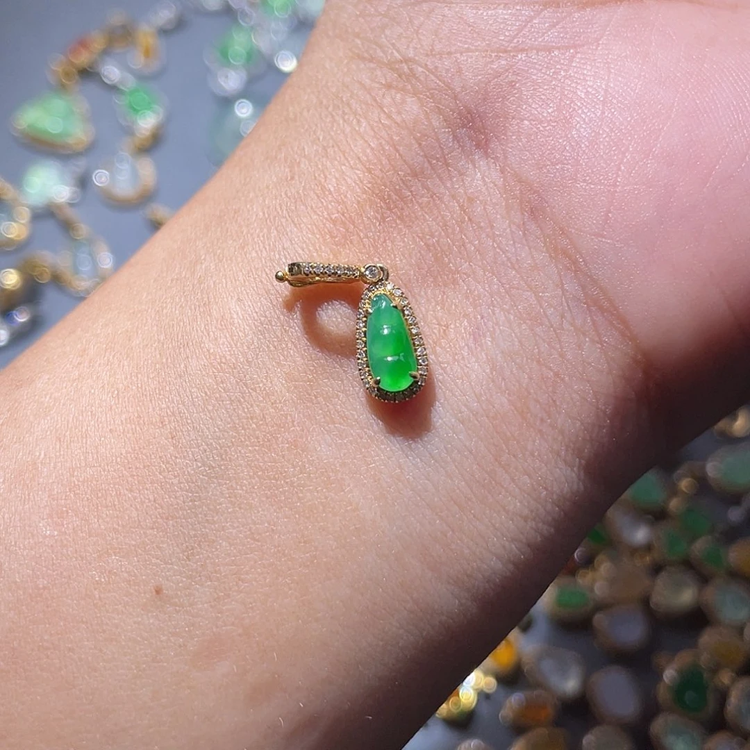 吊坠(不含链)18K金镶嵌翡翠沐*