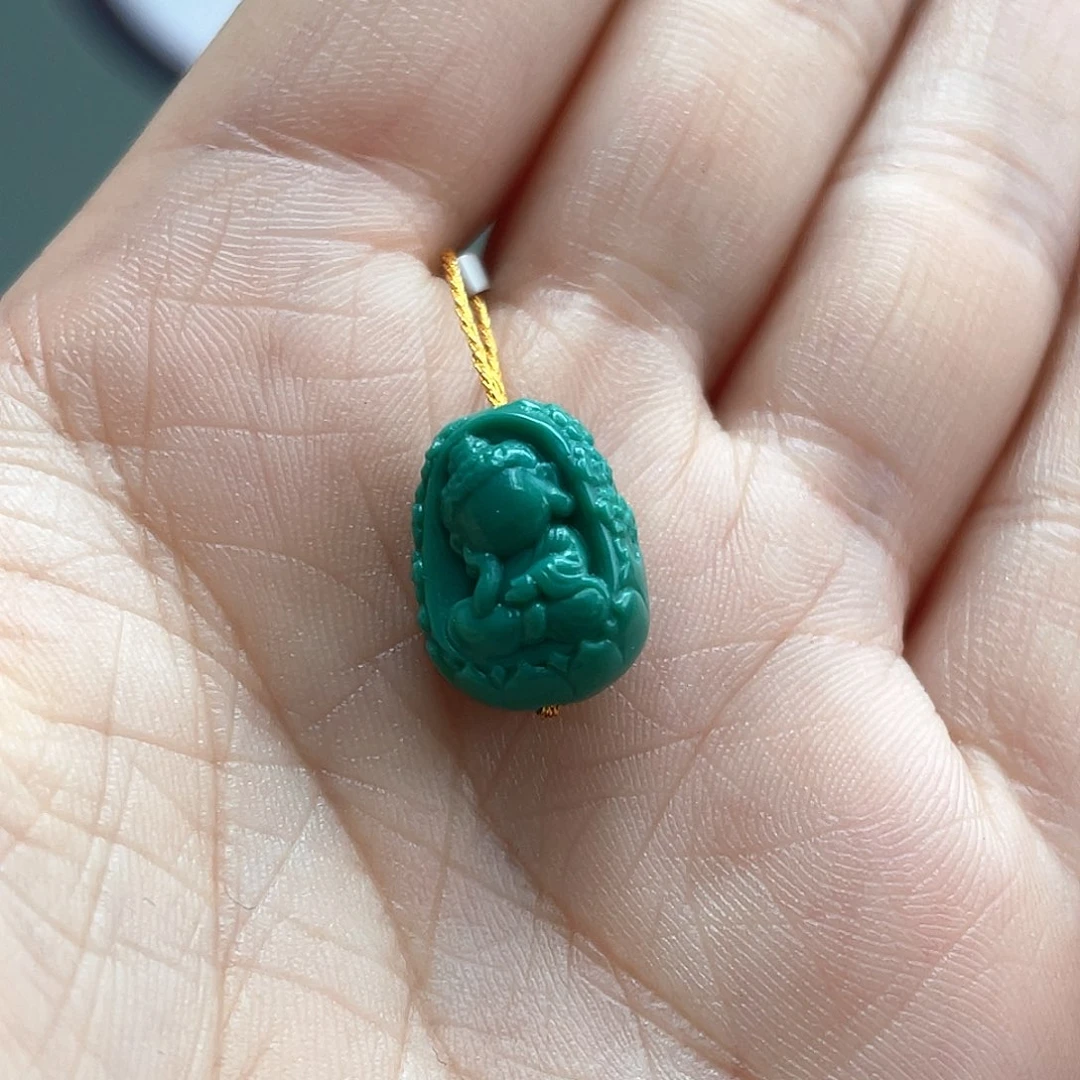 未镶嵌绿松石颈饰
