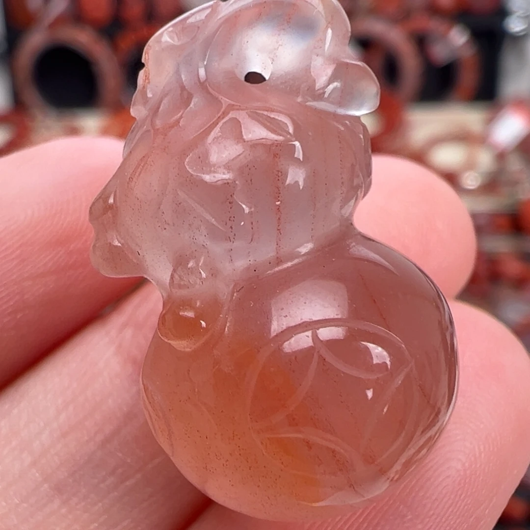 南红玛瑙未镶嵌颈饰葫芦吊坠