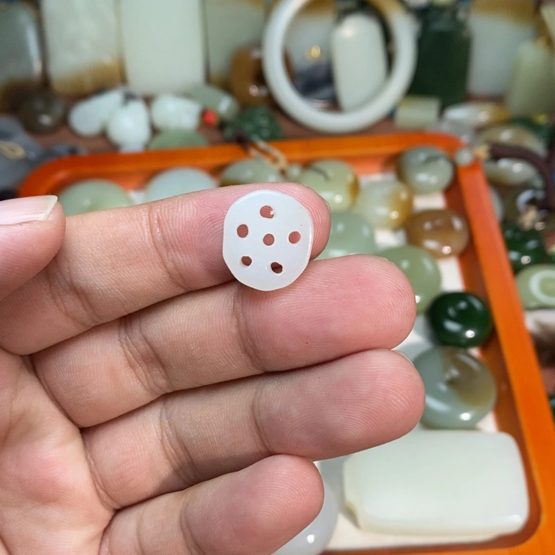 张***墨和田玉未镶嵌吊坠(不含链)