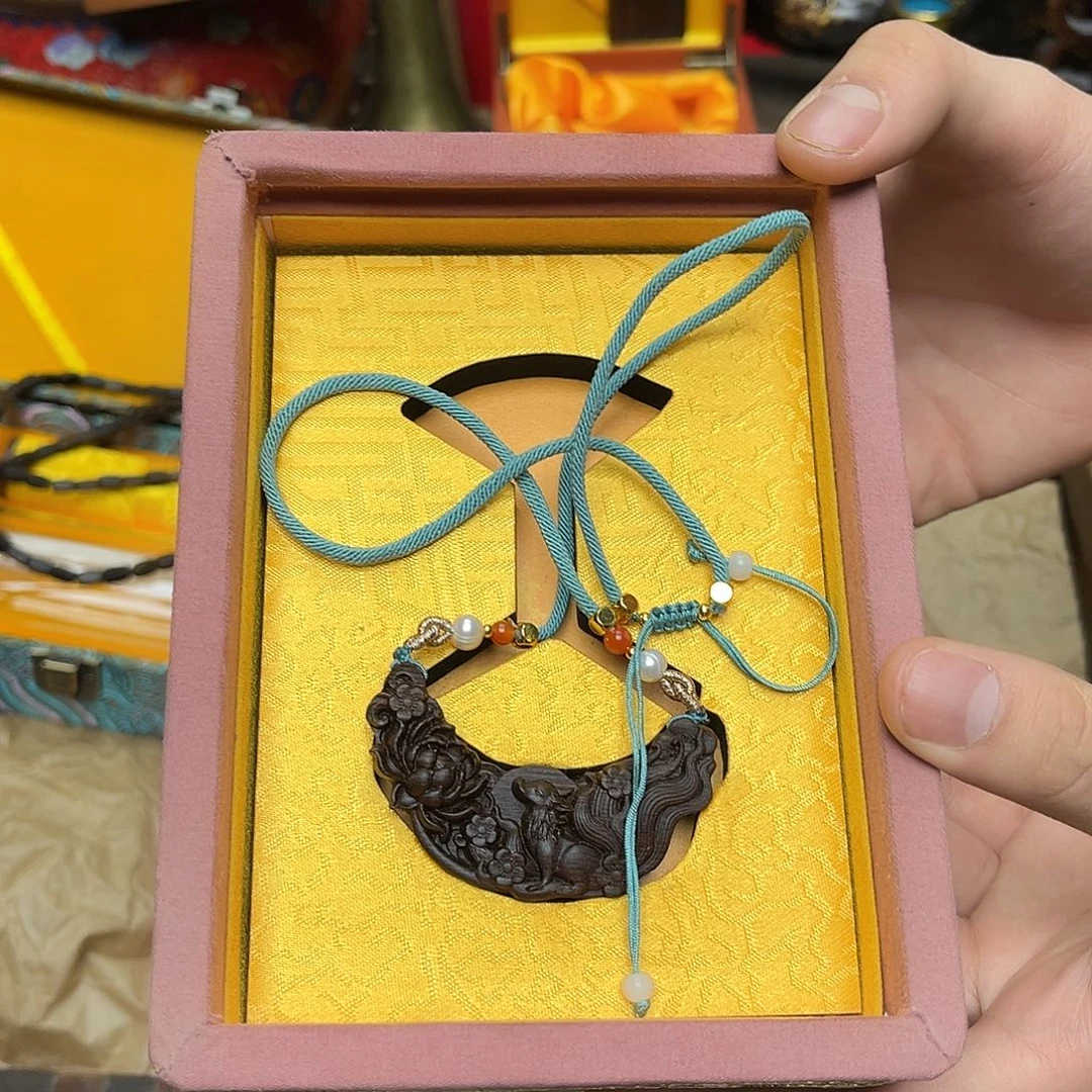 大叶紫檀（黑酸枝木类）