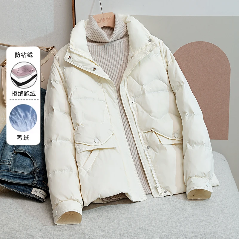 2025年秋冬季新款轻薄羽绒服女中老年妈妈外套大码气质外套羽绒服
