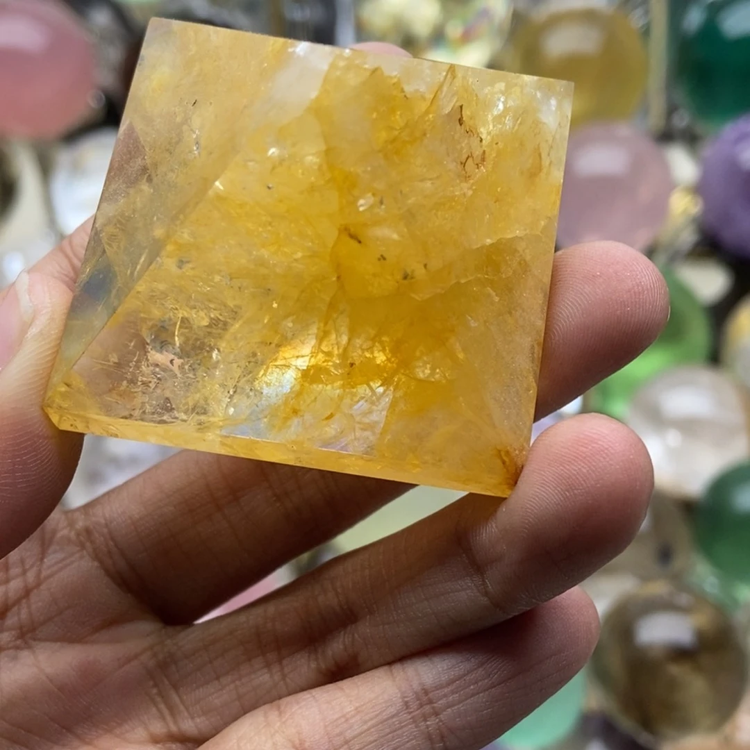 水晶摆件未镶嵌骑****布水晶