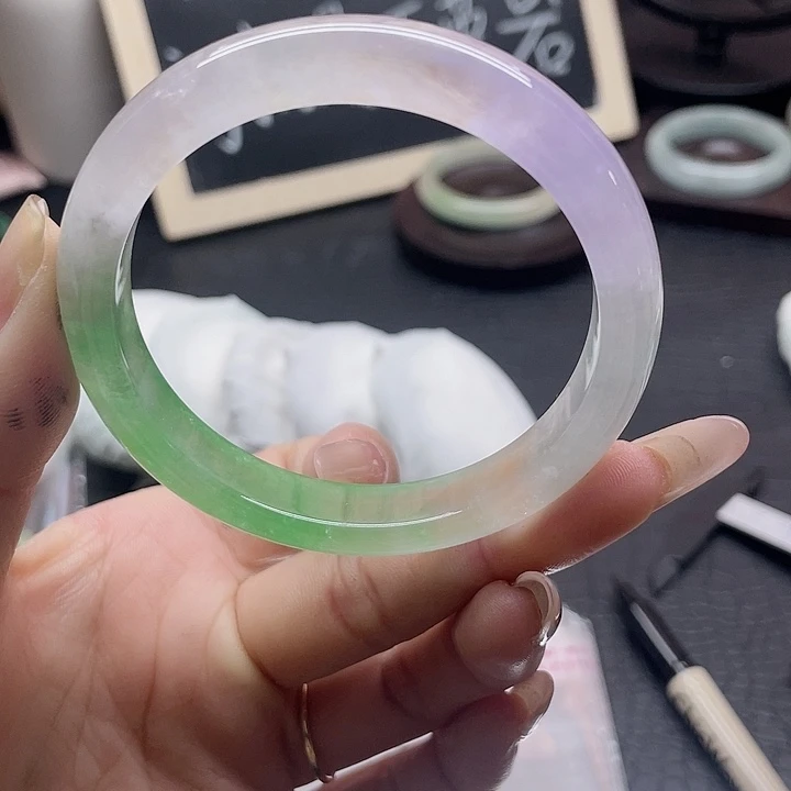 石英岩玉未镶嵌手镯40