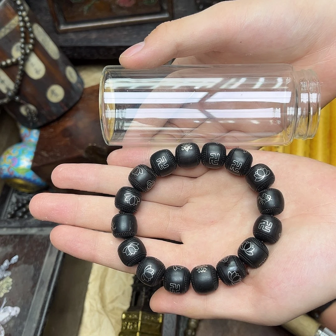 大叶紫檀（黑酸枝木类）