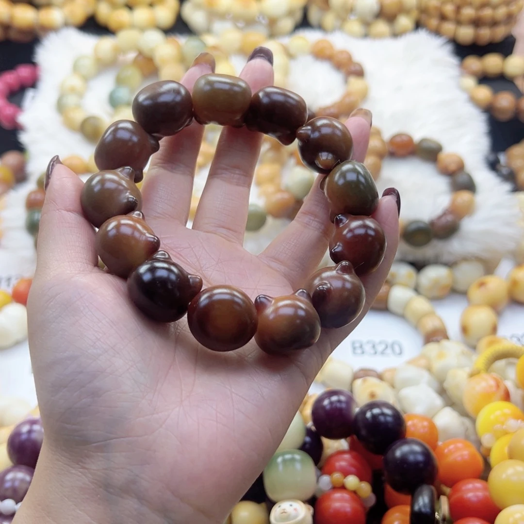 吊坠白玉菩提22➕干车干磨菩提猫猫头