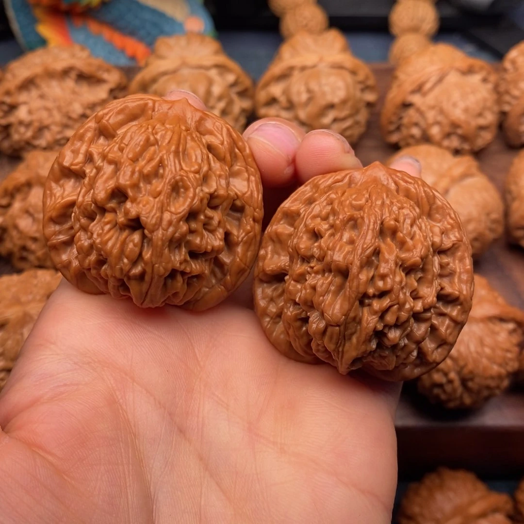 文玩核桃吊坠41全品，粗筋虎头