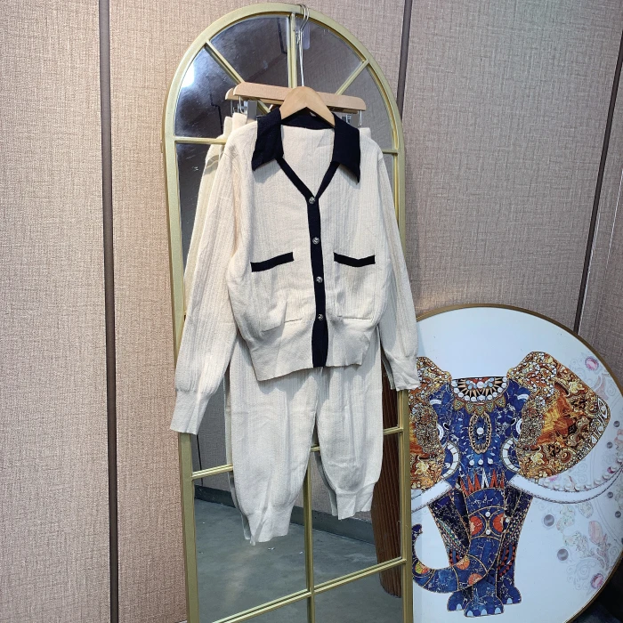 BT423孕妇杏色针织套装90-125