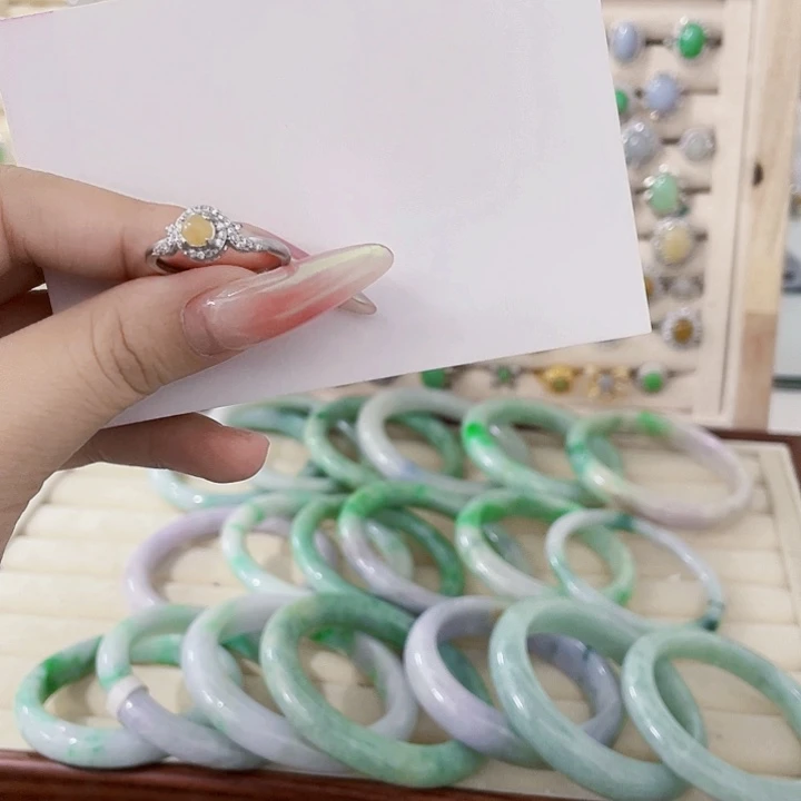 翡翠未镶嵌颈饰天然翡翠Ａ货