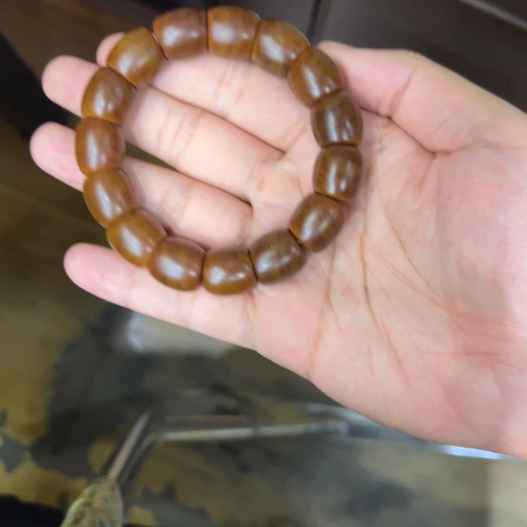 透闪石质玉未镶嵌手链