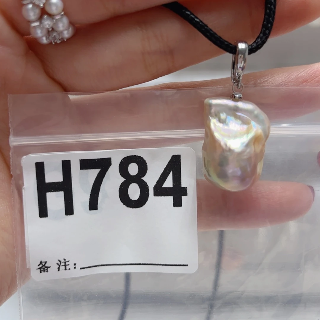 未镶嵌淡水珍珠颈饰