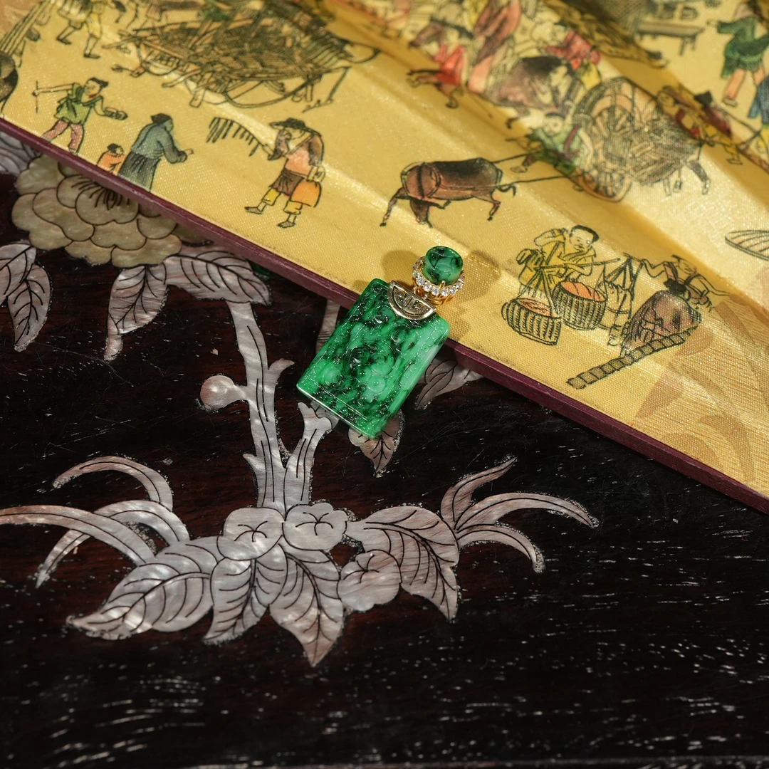 3.5香港王老板-翡翠吊坠 6y141