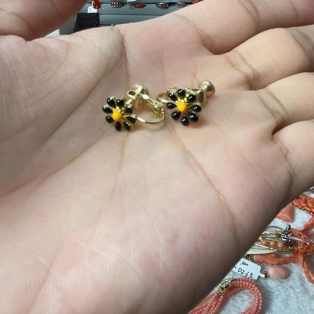 合金厚款太阳花耳夹