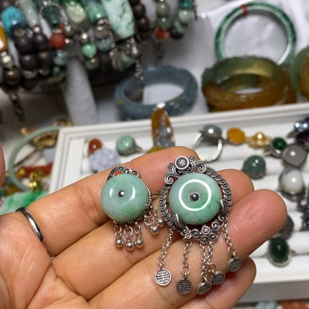 【闪购商品】翡翠吊坠(赠链)未镶嵌巧***代