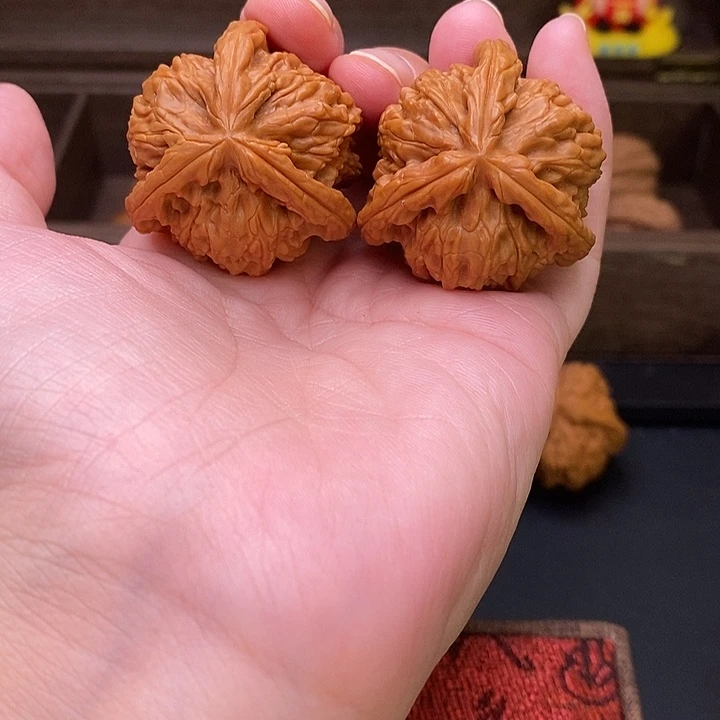 顽***主把件文玩核桃白奔