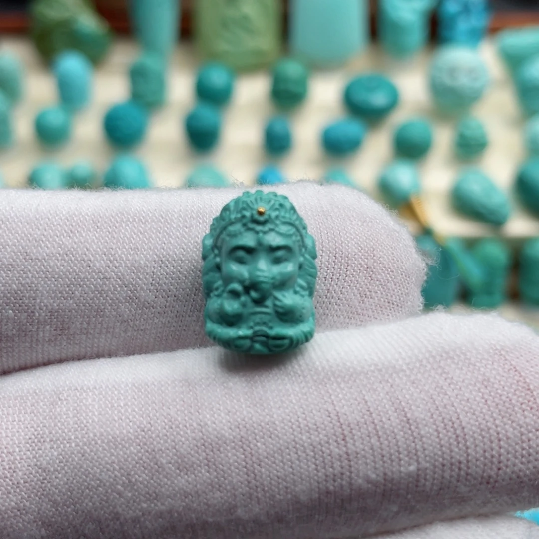 未镶嵌绿松石珠宝奇石