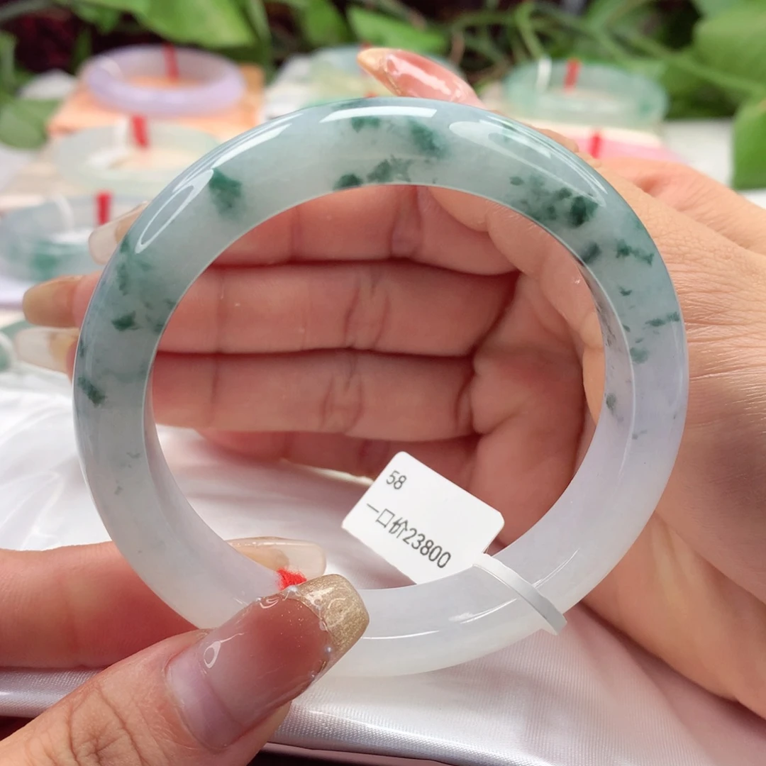 翡翠手镯未镶嵌58新货 半山水飘花 无纹裂 小柒