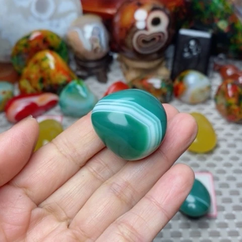 未镶嵌玛瑙/玉髓珠宝奇石一**金