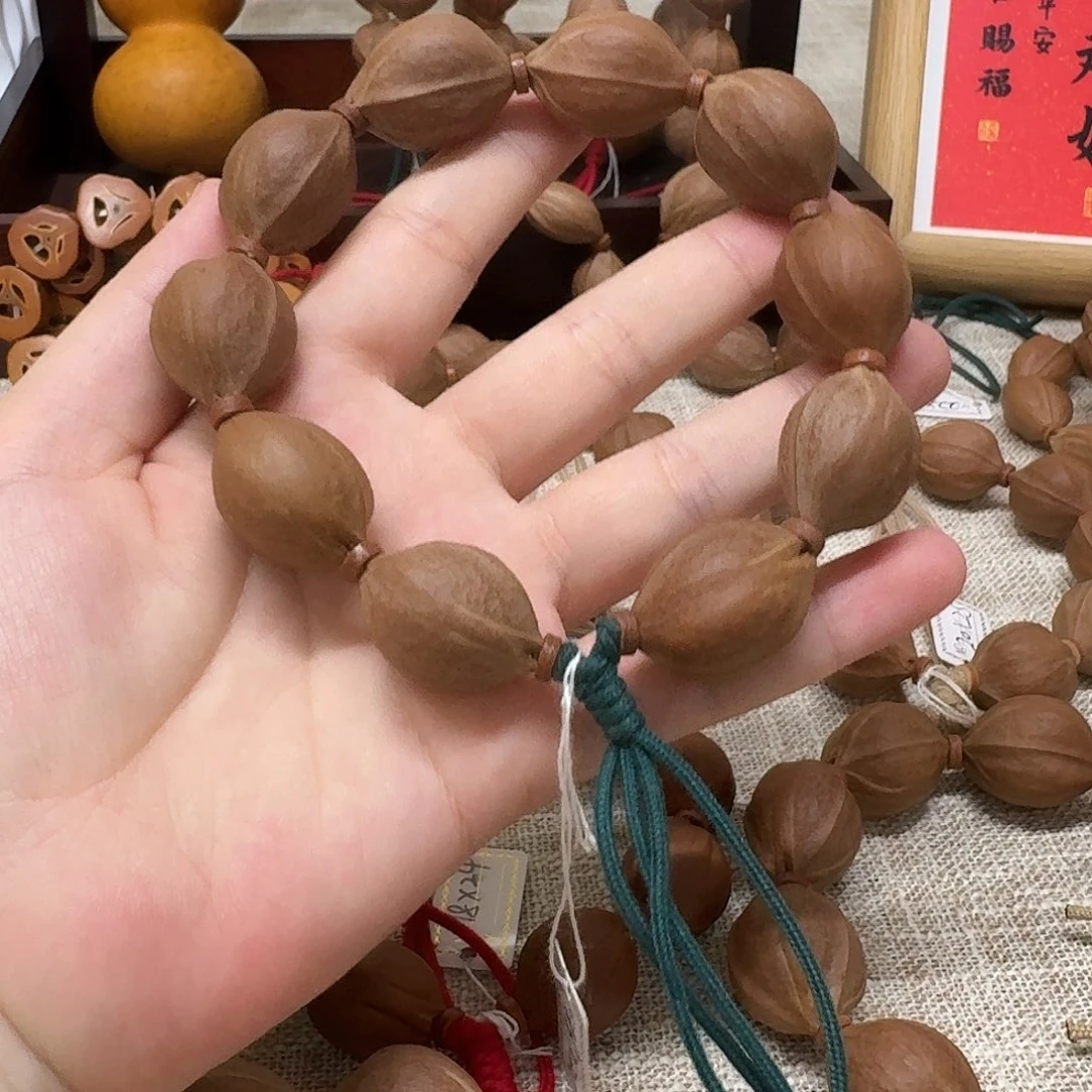 湫****吊坠橄榄核梅林铁核1926