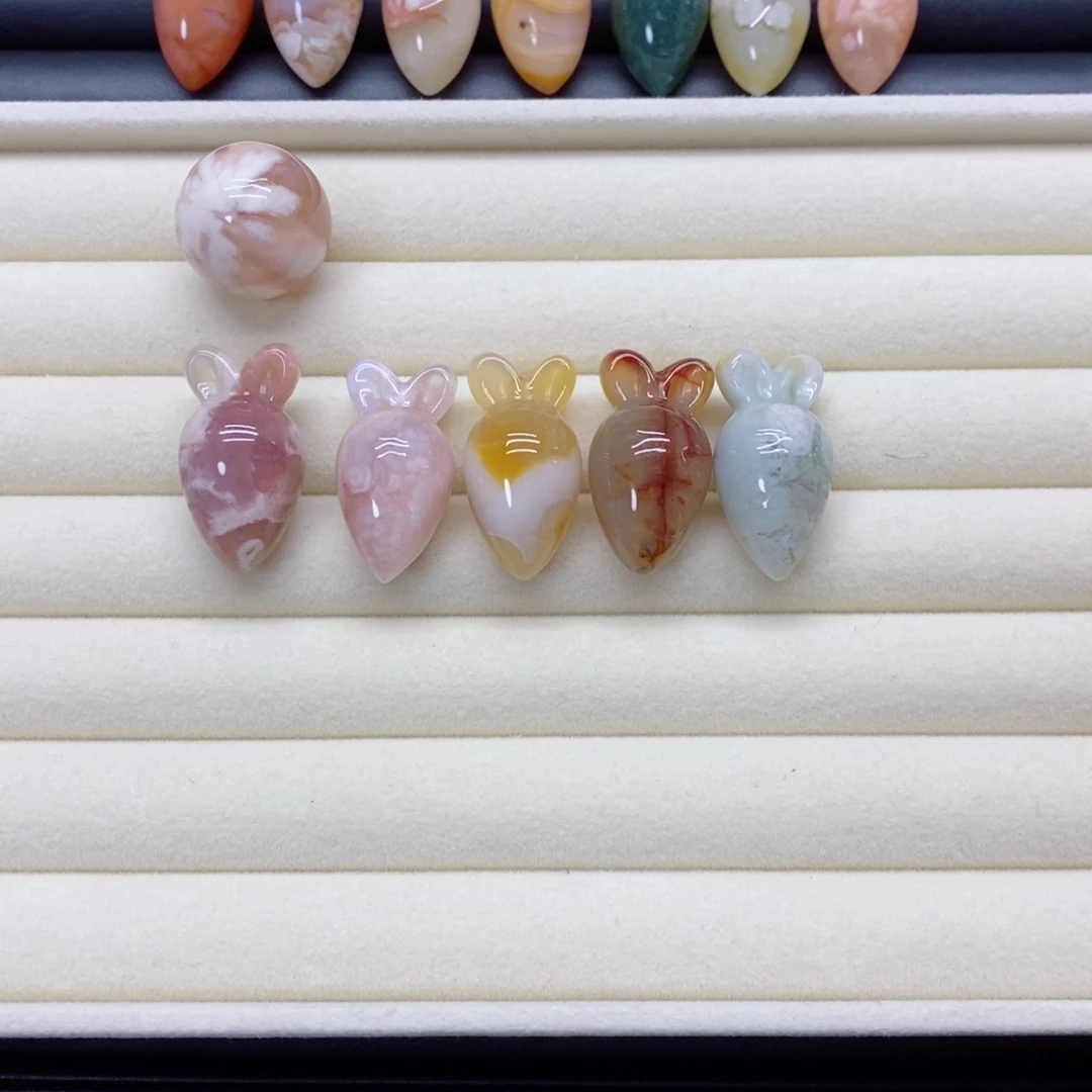 予***宸玛瑙/玉髓颈饰未镶嵌