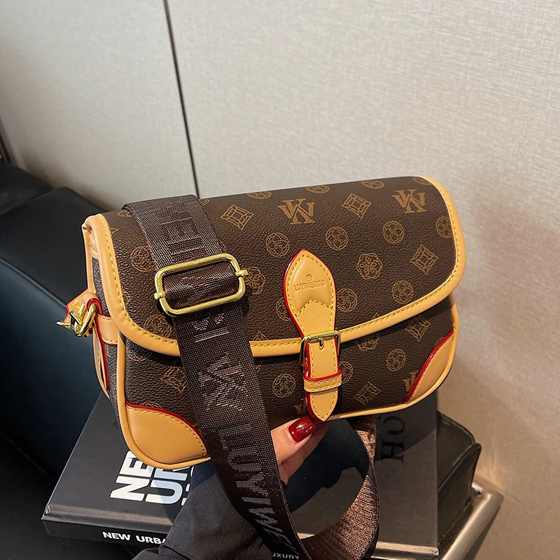 超火爆款复古印花小方包新款高级感洋气轻奢百搭宽肩带单肩斜挎包