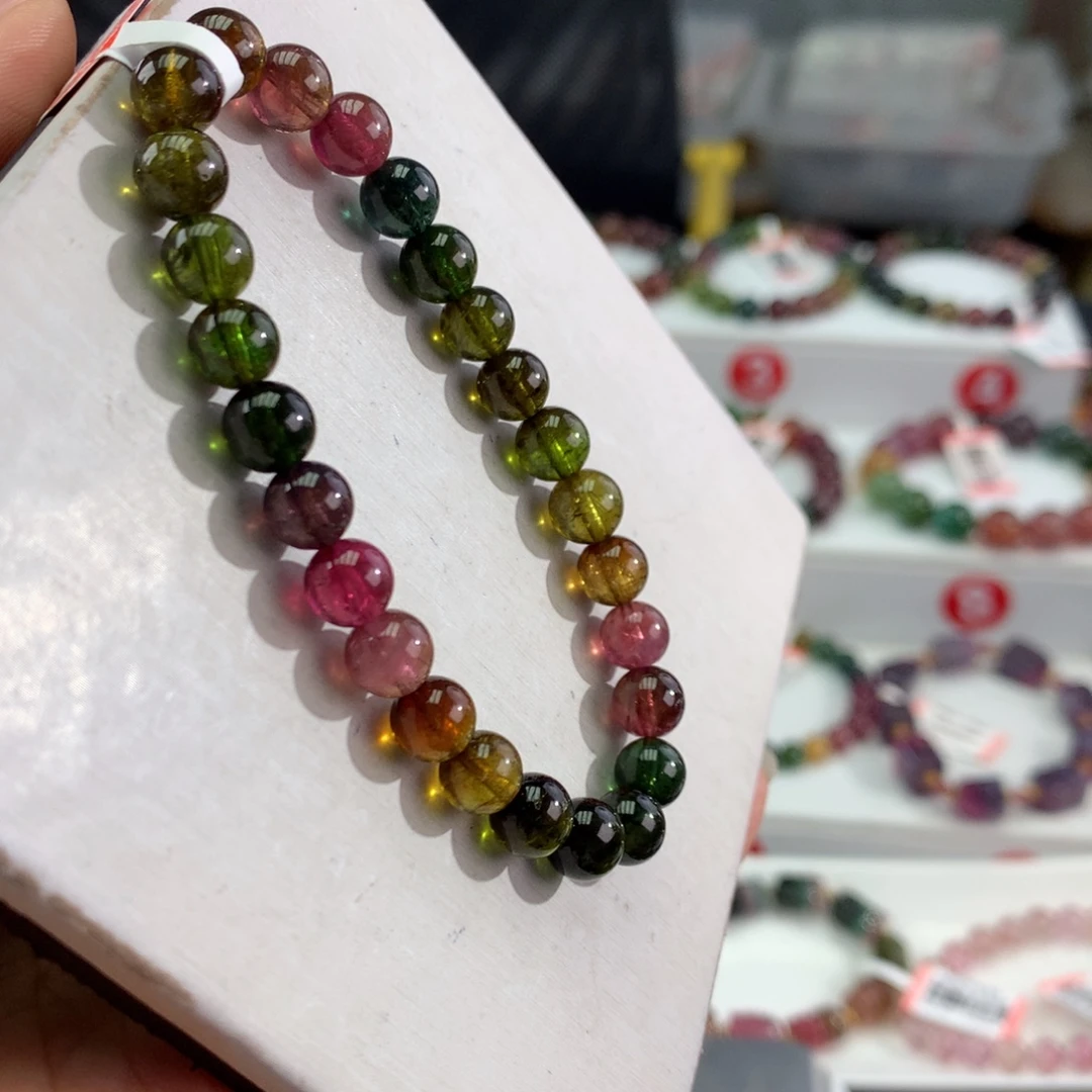 碧玺手链未镶嵌     7mm。