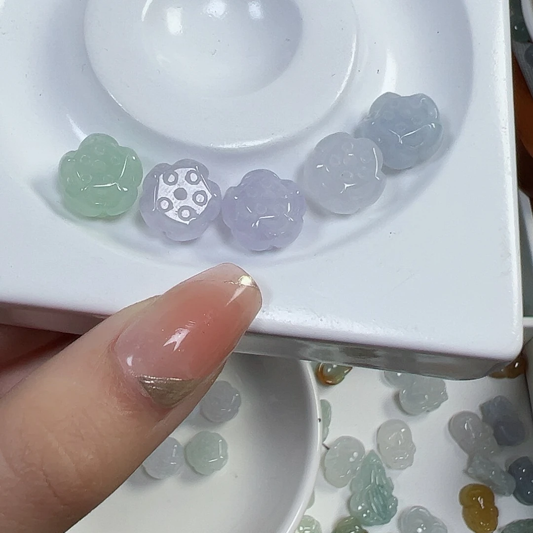翡翠散珠诺**宝莲花珠5个