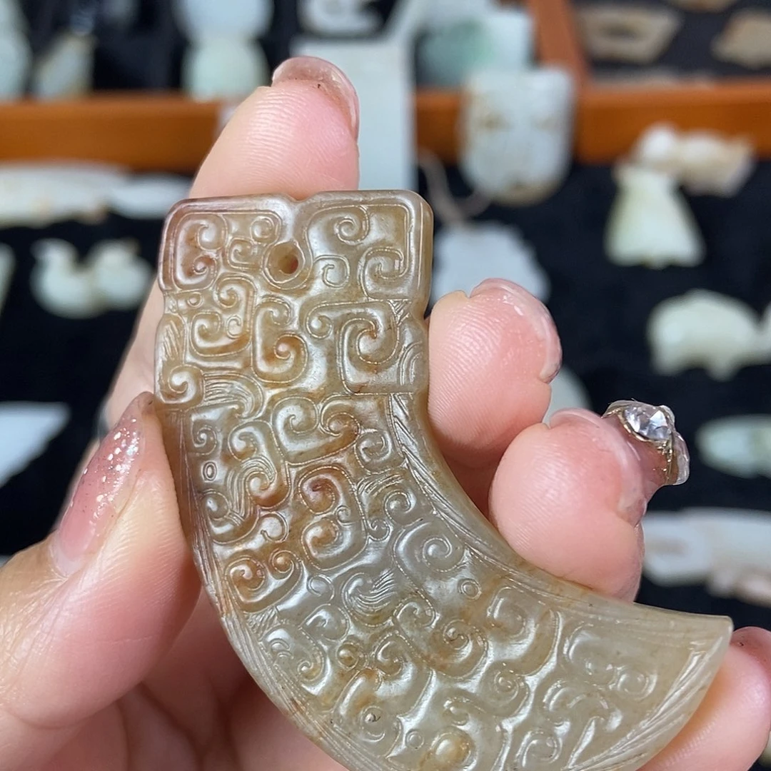 和田玉未镶嵌挂件