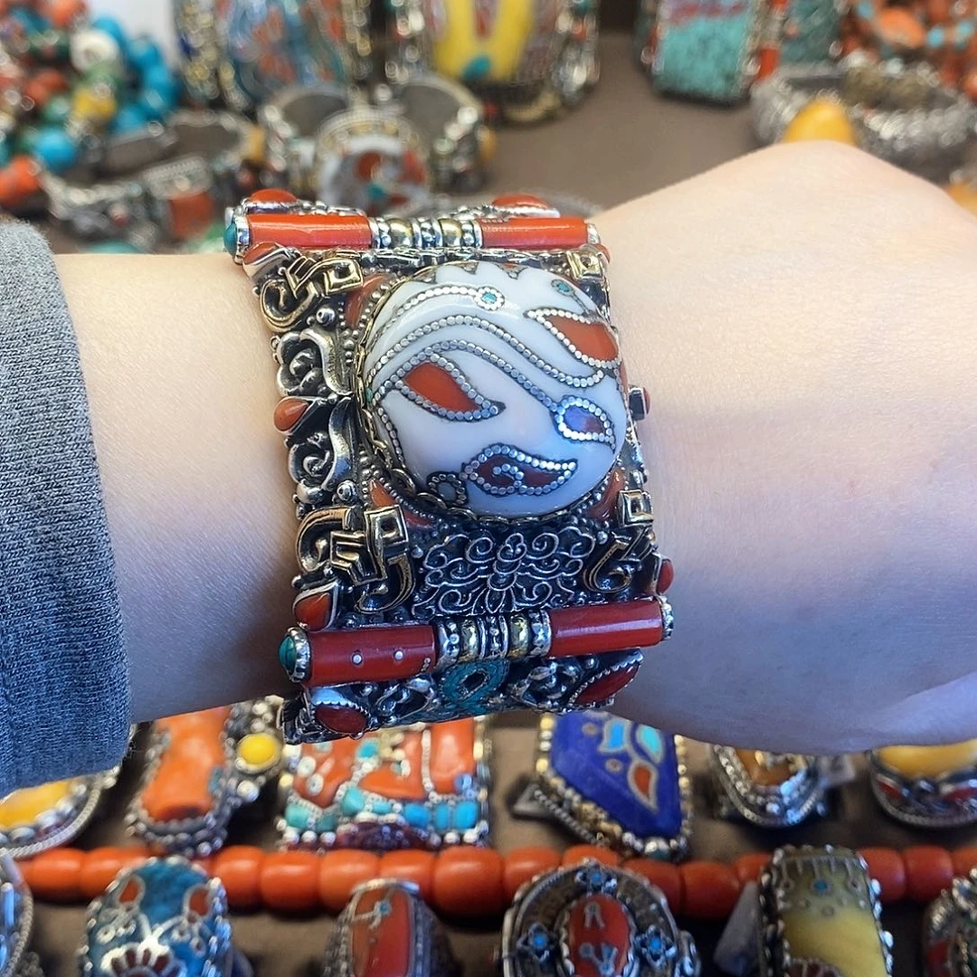 非金属木质八宝尼藏