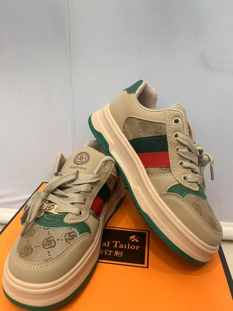 纯色小白鞋浅口纳帕纹时尚休闲鞋低帮潮流网面运动风