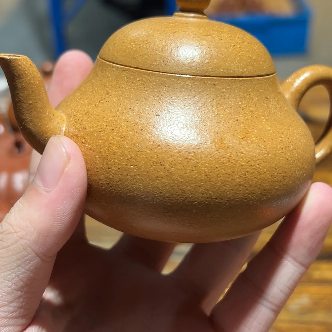 茶壶紫砂紫砂的味道很