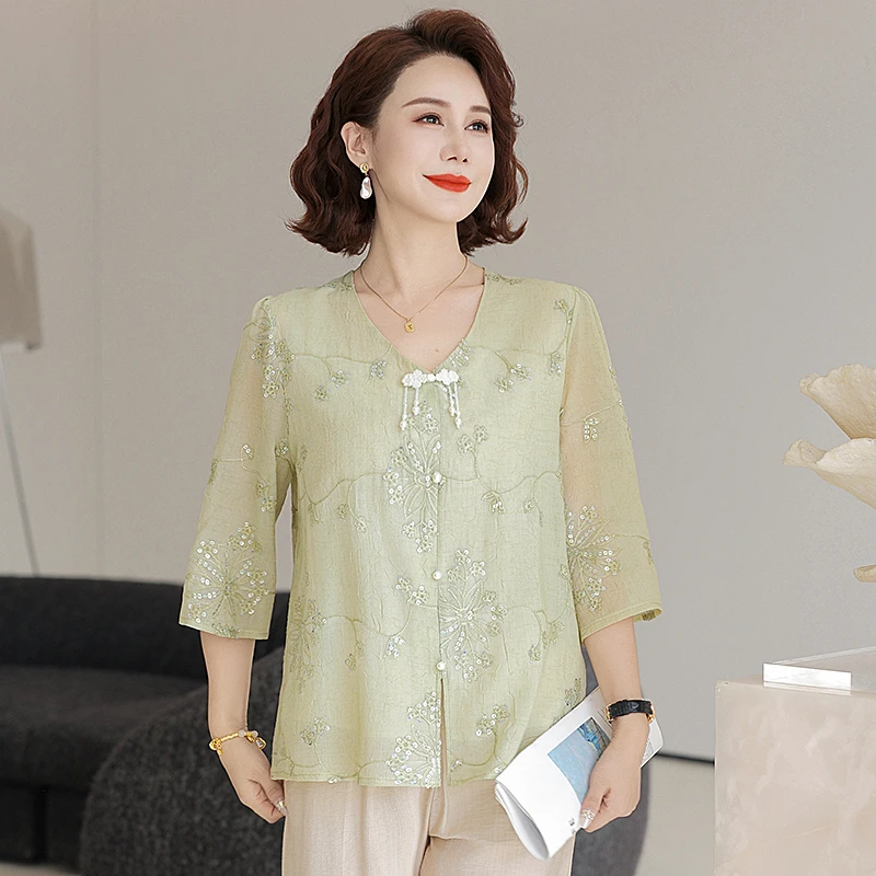 妈妈春夏刺绣亮片T恤上衣2025新款中老年女士夏装七分袖雪纺小衫
