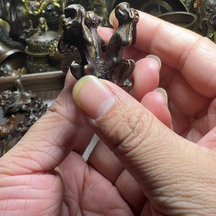 铜器摆件收收藏藏